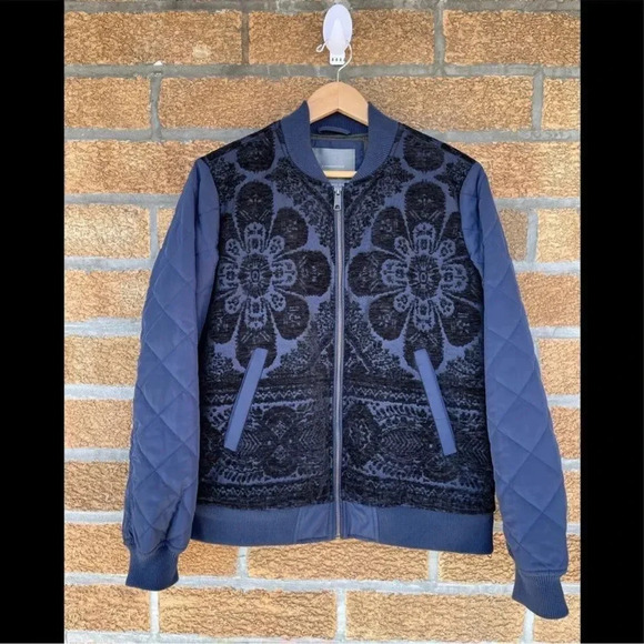 By Anthropologie Clemence Quilted Bomber
Jacket medium - Picture 1 of 14